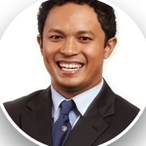 Michael Lwin